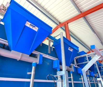 dairymaster feeders