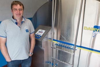 Dairymaster milk tank & heat recovery